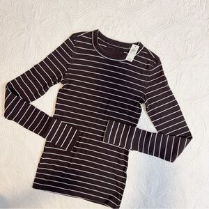 NWT 5493-3885 aerie longsleeve T-shirt